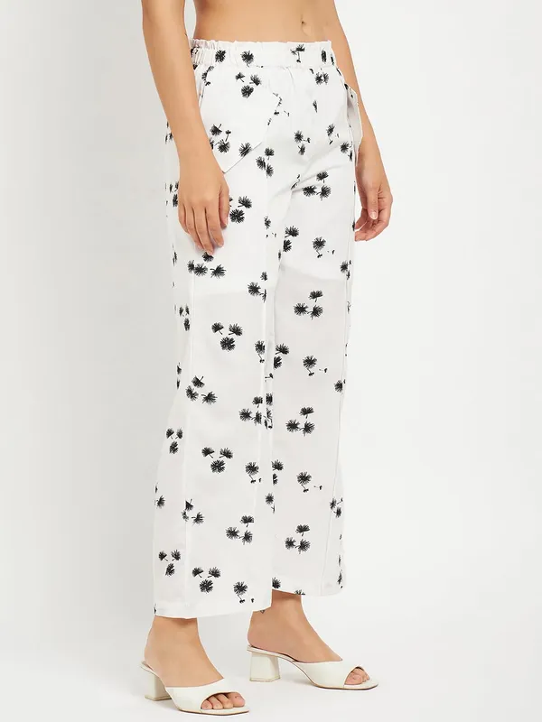 BRINNS_Women_Relaxed_Straight_Leg_Straight_Fit_Pleated_Parallel_Trousers