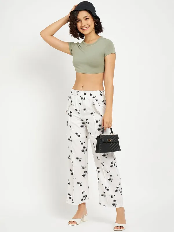BRINNS_Women_Relaxed_Straight_Leg_Straight_Fit_Pleated_Parallel_Trousers
