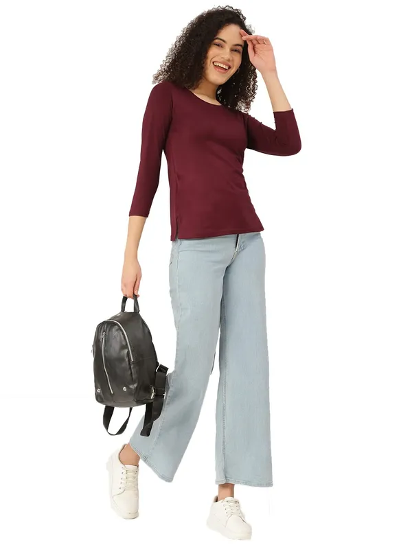 BRINNS_Women_Burgundy_T-Shirt