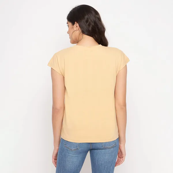 Classic_Round_Neck_Raglan_Sleeves_T-Shirt_in_Solid_Colors,_Regular_Length_and_Comfortable_Fit