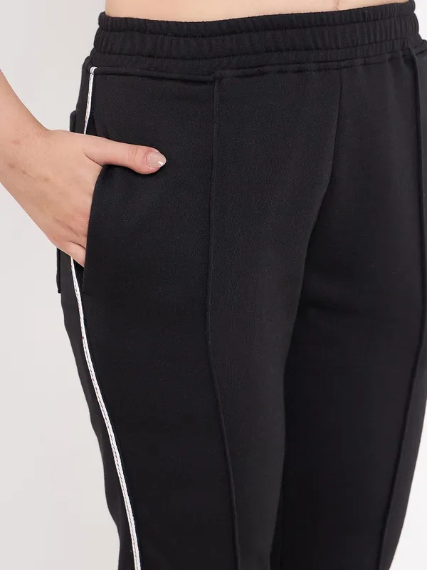 Black_Cotton_Blend_Fleece_Tracksuits_For_Women