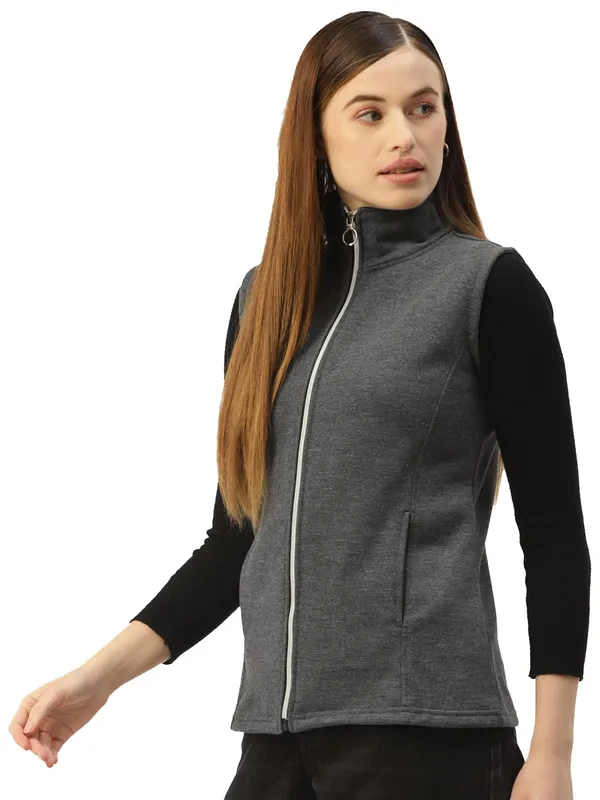 Collarless_Open_Front_Jacket