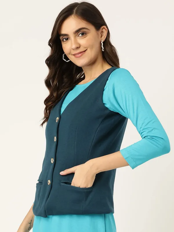 Plus_Size_V_Neck_Slim-Fit_Waistcoat
