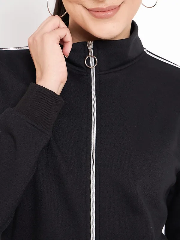 Black_Cotton_Blend_Fleece_Jackets_For_Women