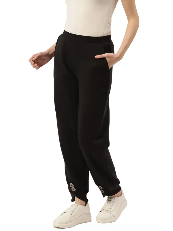 BRINNS_Women_Relaxed_Trousers