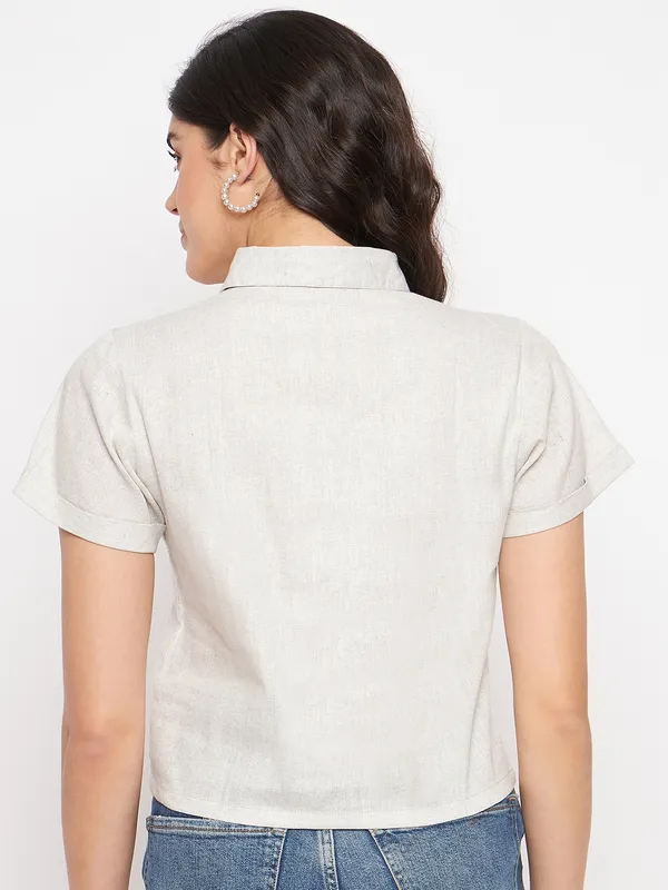 Classic_Fit_Spread_Collar_Crop_Shirt