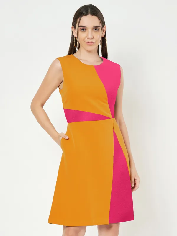 BRINNS_Women_Colourblocked_A-Line_Dress