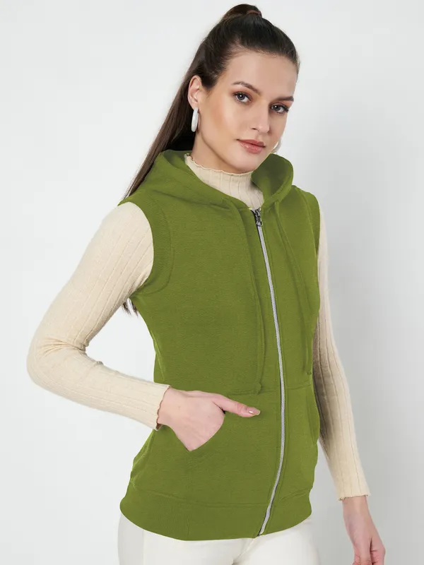Hooded_Sleeveless_Sweat-shirt