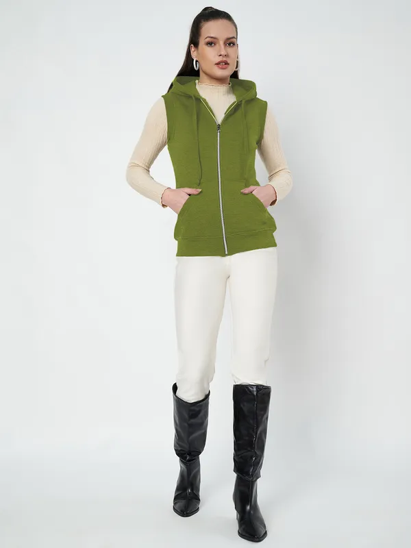 Hooded_Sleeveless_Sweat-shirt