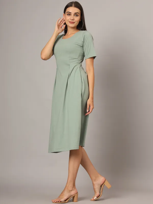 BRINNS_Women_Solid_Plus_Size_Cotton_A-Line_Midi_Dress