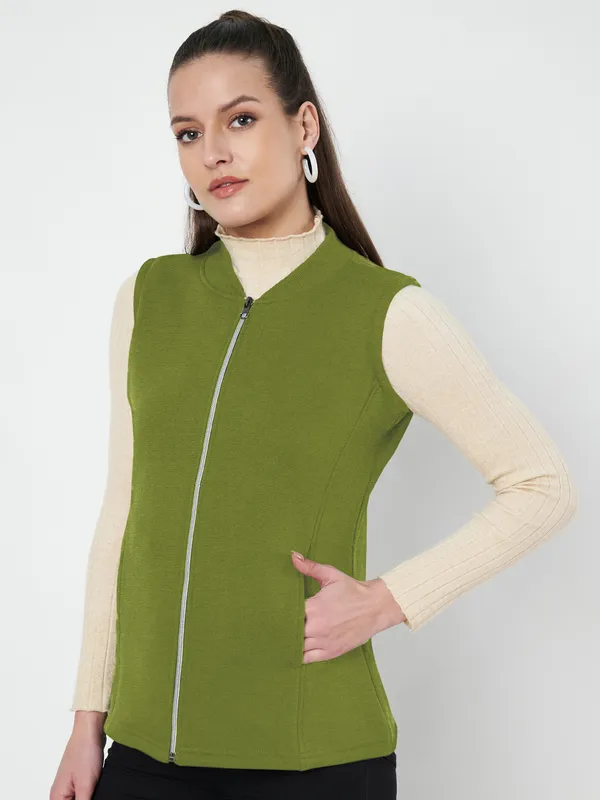 BRINNS_Plus_Size_Mock_Neck_Zip_Closure_Fleece_Tailored_Jacket