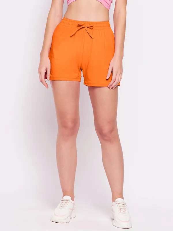 BRINNS_Women_Mid-Rise_Shorts