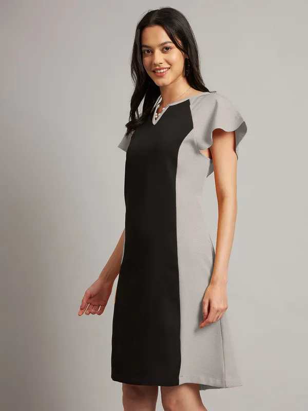 BRINNS_Women_Pure_Cotton_Colourblocked_Sheath_Dress
