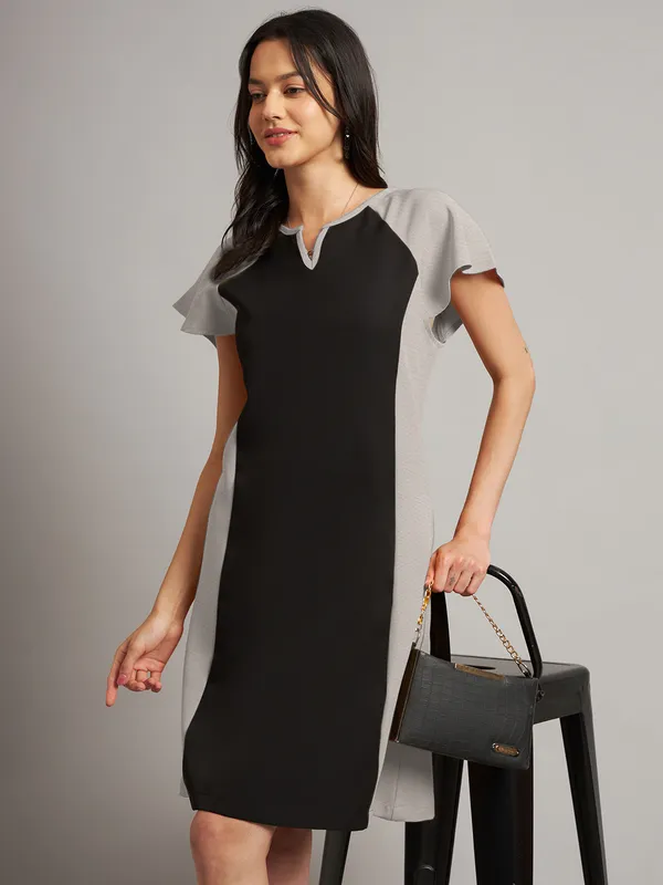 BRINNS_Women_Pure_Cotton_Colourblocked_Sheath_Dress