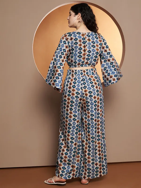 BRINNS_Printed_V-Neck_Top_With_Palazzo