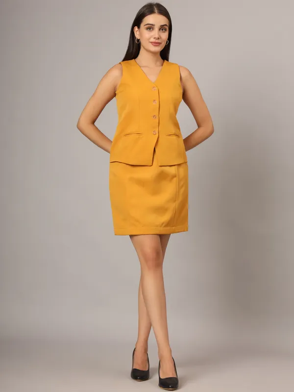 V-Neck_Waistcoat_With_Skirt
