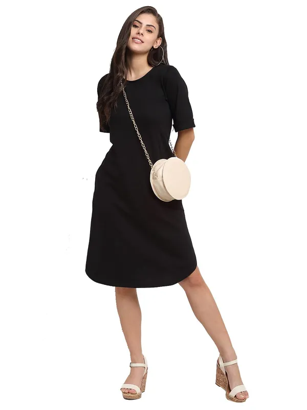 BRINNS_Women's_Solid_Color_A-Line_Kurta_Dress