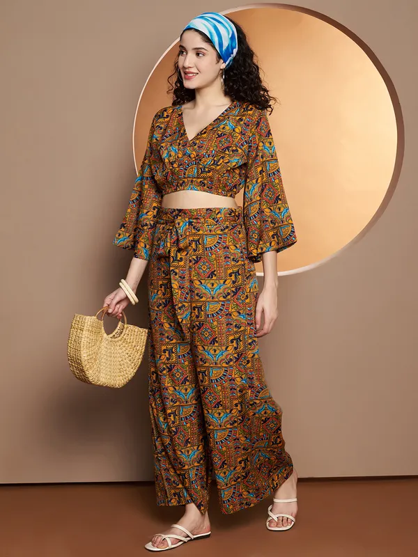 BRINNS_Printed_V-Neck_Top_With_Palazzo