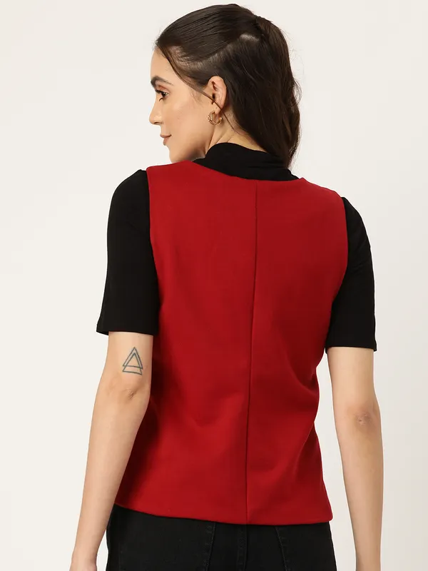 Plus_Size_V_Neck_Slim-Fit_Waistcoat