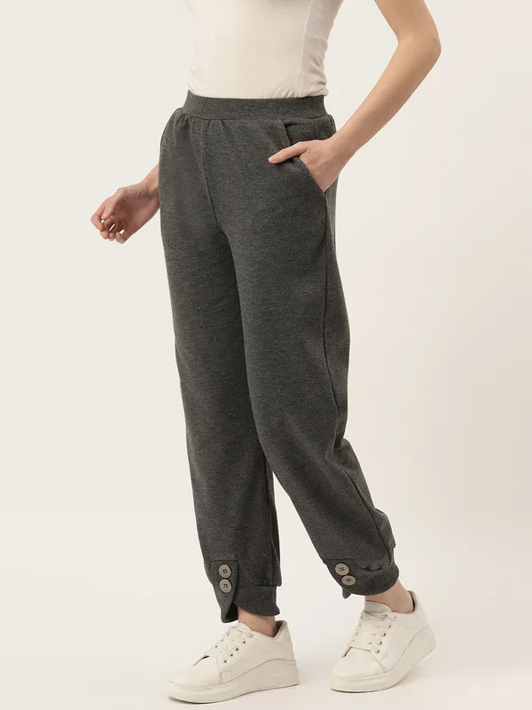 BRINNS_Women_Black_Relaxed_Trousers