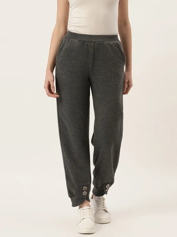 BRINNS_Women_Black_Relaxed_Trousers