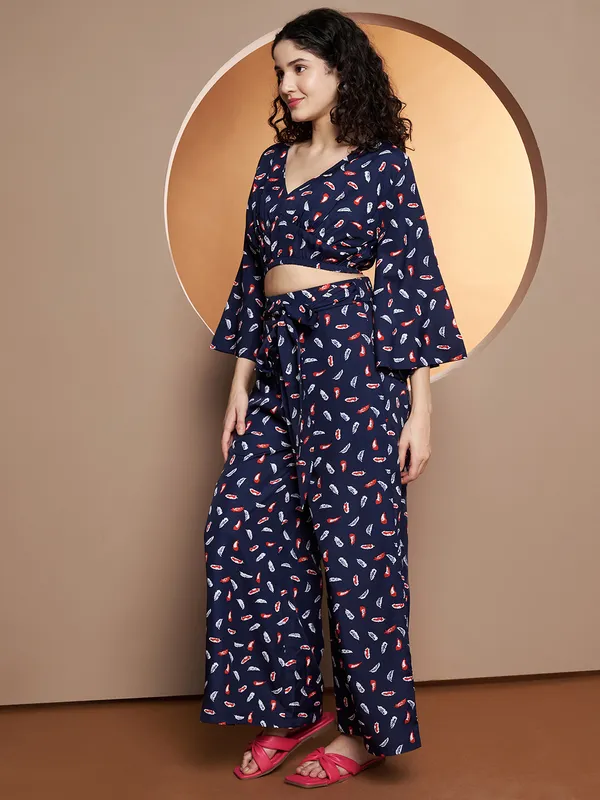 BRINNS_Printed_V-Neck_Top_With_Palazzo
