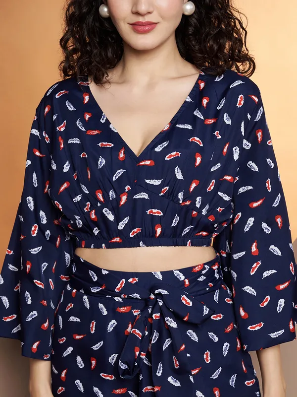 BRINNS_Printed_V-Neck_Top_With_Palazzo