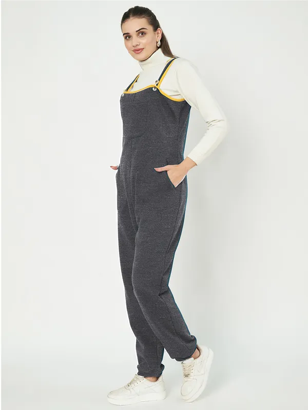 Shoulder_Straps_Dungarees