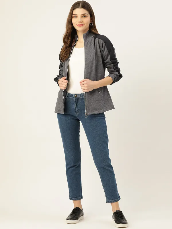 BRINNS_Women_Maroon_Solid_Sweatshirt