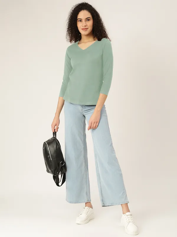 BRINNS_Women_Solid_V-Neck_Cotton_T-shirt