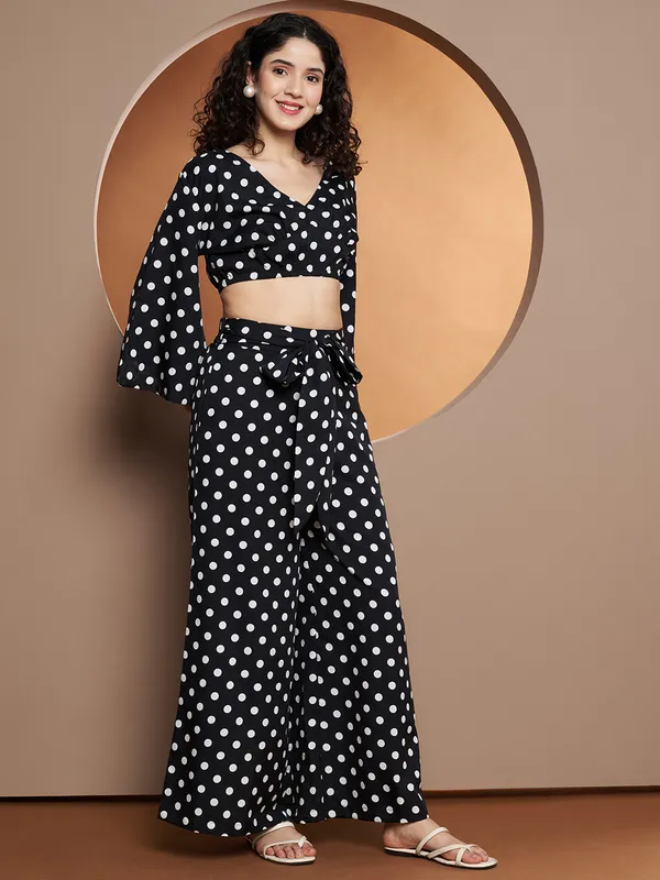 BRINNS_Printed_V-Neck_Top_With_Palazzo