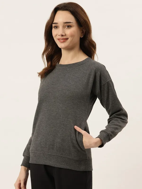 BRINNS_Women_Colourblocked_Sweatshirt