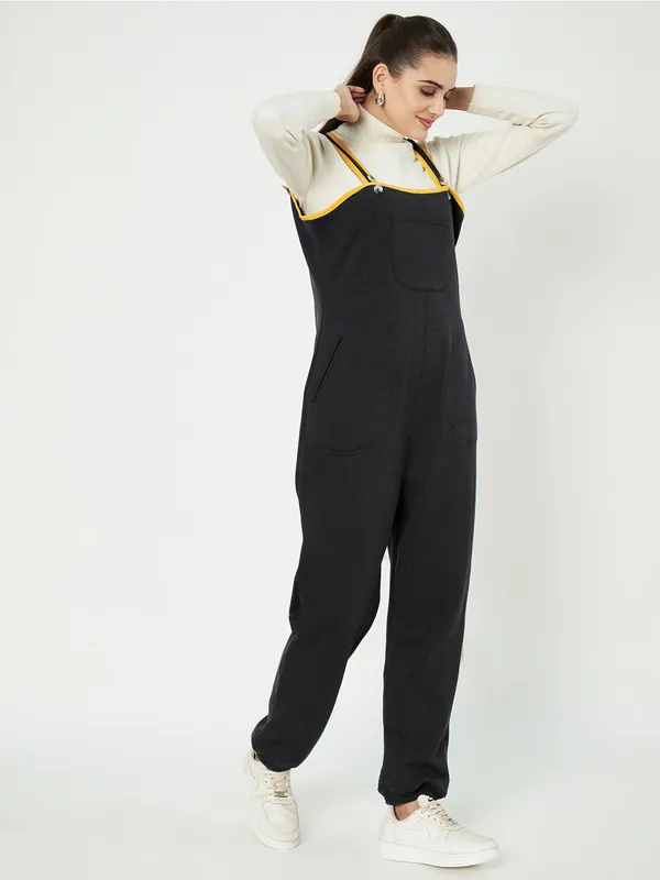 Shoulder_Straps_Dungarees