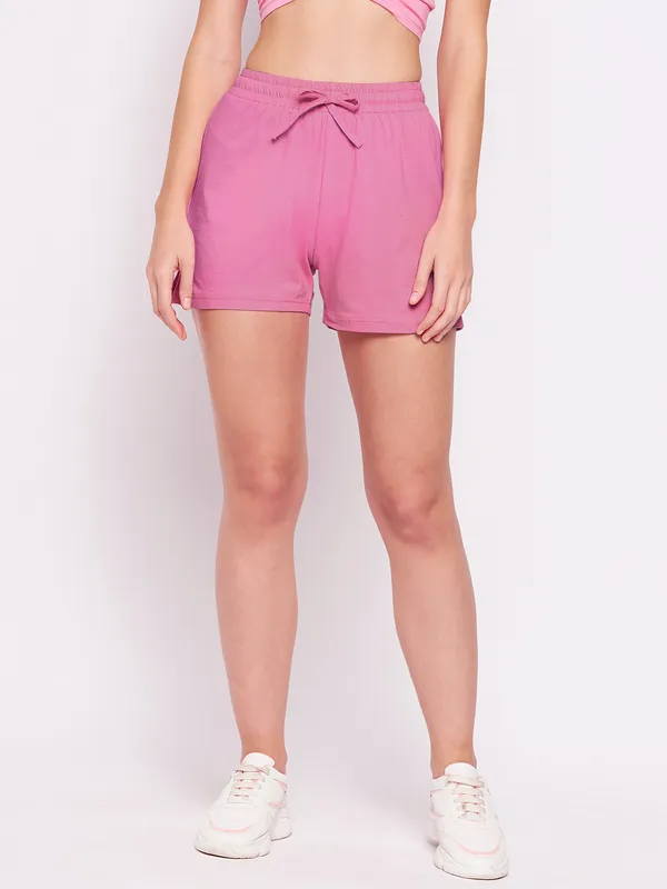 BRINNS_Women_Mid-Rise_Shorts
