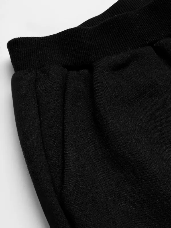 BRINNS_Women_Black_Relaxed_Trousers