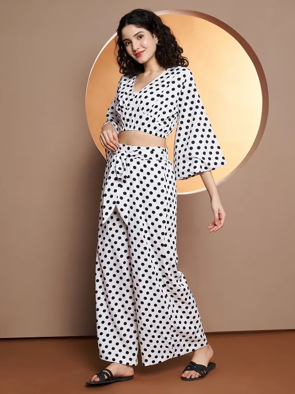 BRINNS_Printed_V-Neck_Top_With_Palazzo