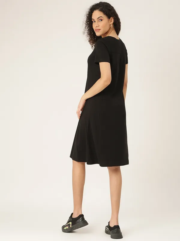 BRINNS_Women_Solid_Plus_Size_Cotton_A-Line_Midi_Dress