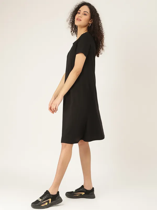 BRINNS_Women_Solid_Plus_Size_Cotton_A-Line_Midi_Dress