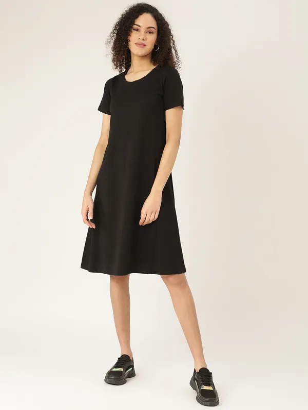 BRINNS_Women_Solid_Plus_Size_Cotton_A-Line_Midi_Dress