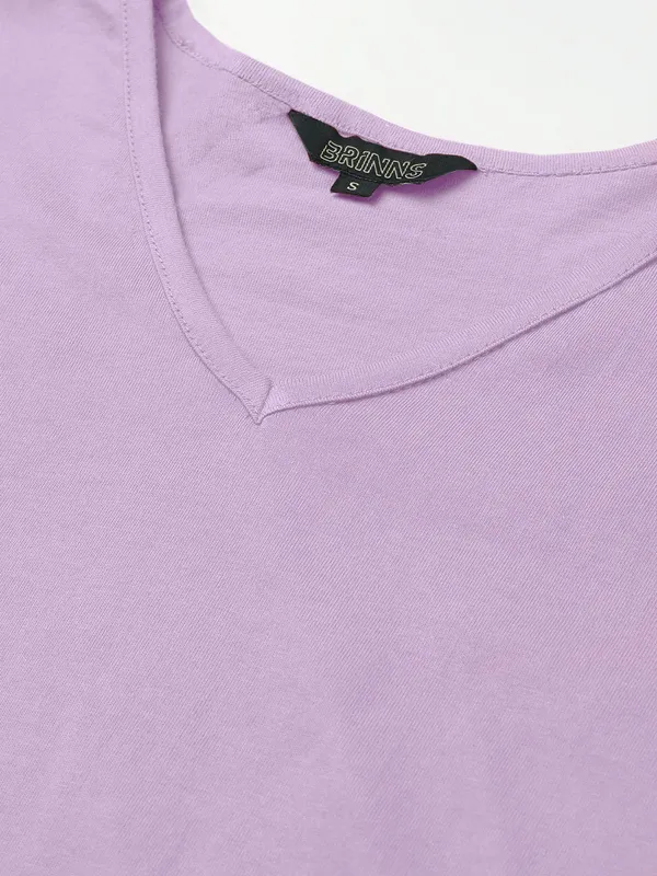 BRINNS_Women_Solid_V-Neck_Cotton_T-shirt