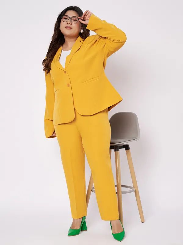 BRINNS_Notched_Lapel_Single-Breasted_Blazer