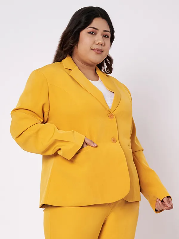 BRINNS_Notched_Lapel_Single-Breasted_Blazer