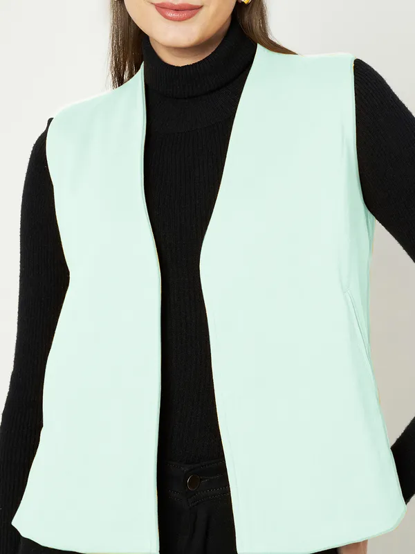 Woven_V-Neck_Casual_Waistcoat