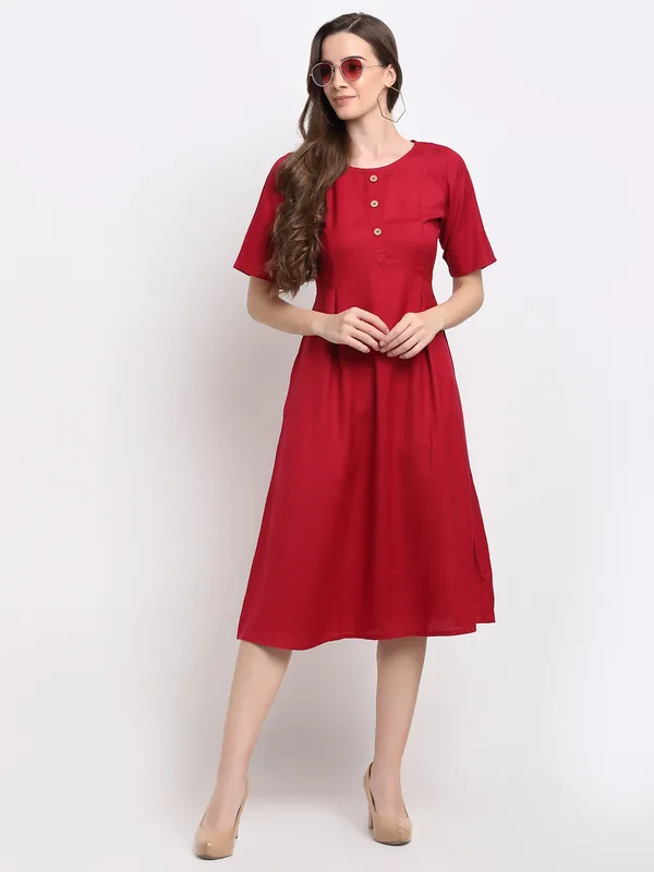 Maroon_Rayon_Solid_Dresses