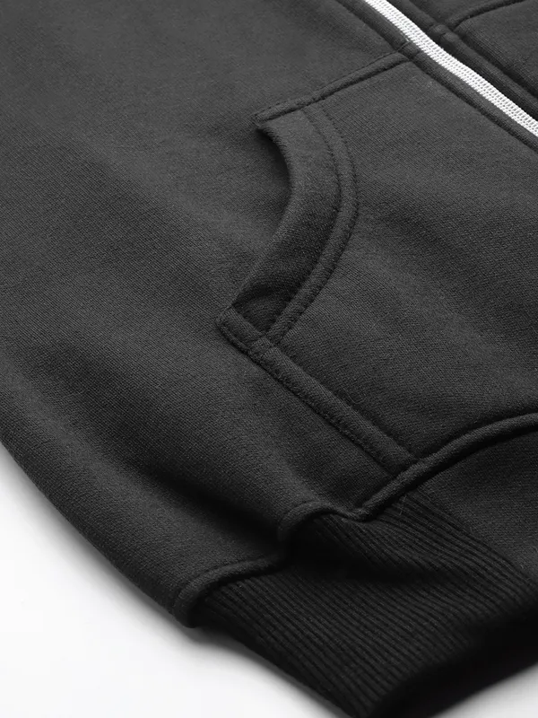 Hooded_Sleeveless_Sweat-shirt