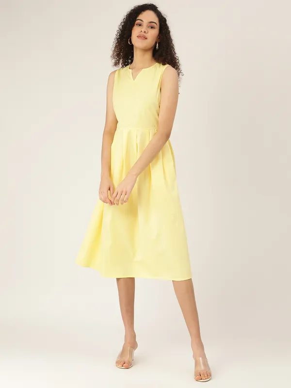 BRINNS_Mustard_Yellow_Midi_Dress