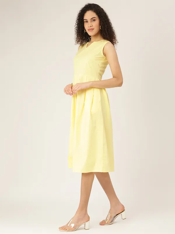 BRINNS_Mustard_Yellow_Midi_Dress