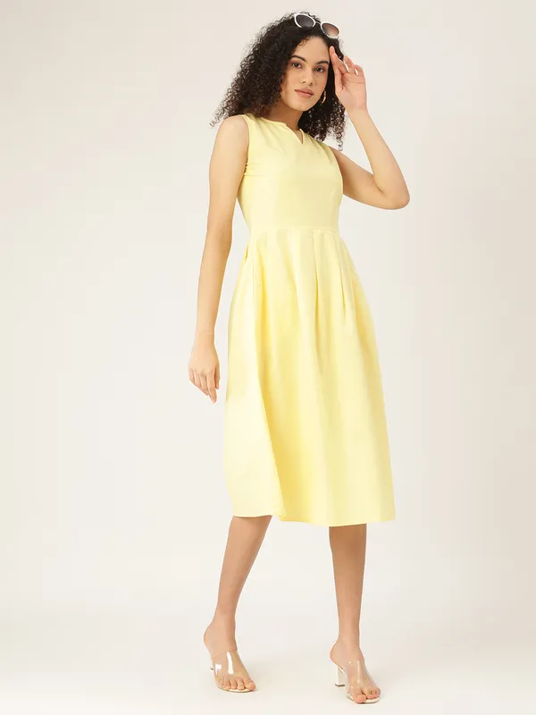 BRINNS_Mustard_Yellow_Midi_Dress