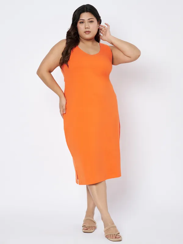 BRINNS_Round_Neck_A-Line_Midi_Dress