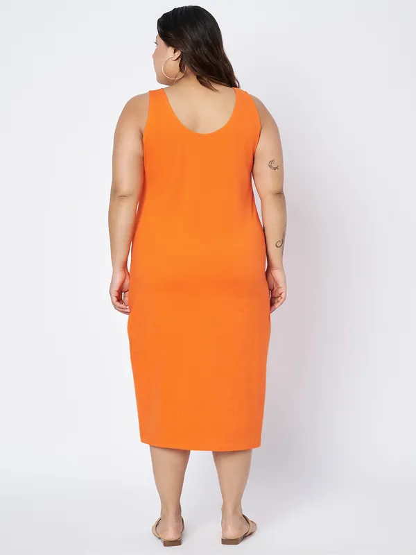 BRINNS_Round_Neck_A-Line_Midi_Dress
